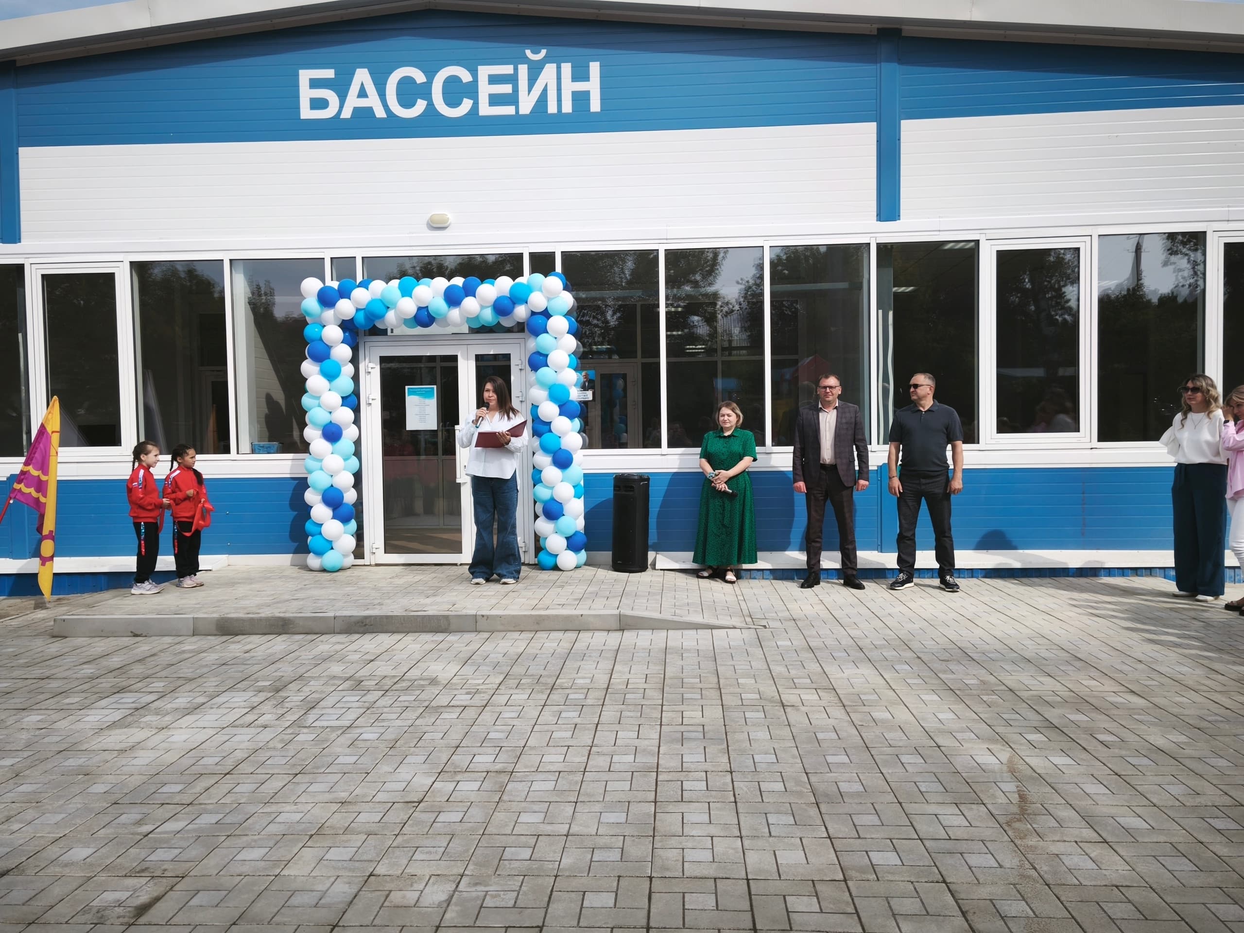В Вятских Полянах открыли современный модульный бассейн