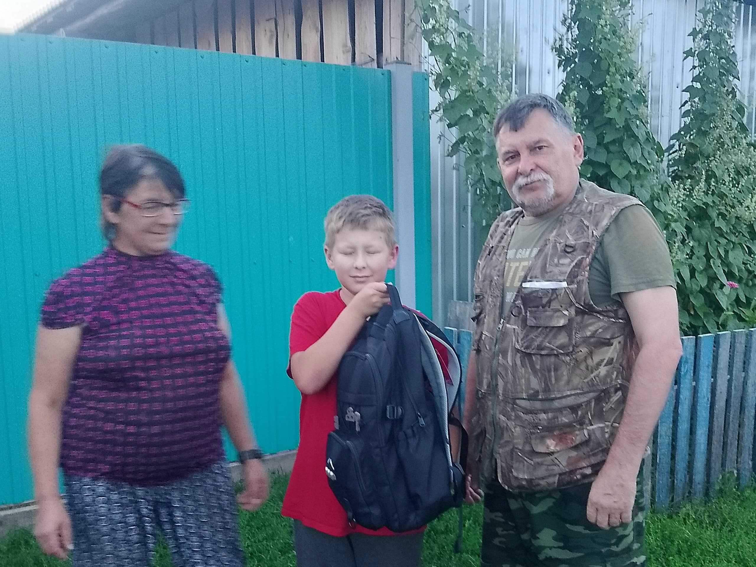 Семья Фазулзяновых помогла собрать в школу сына погибшего участника СВО