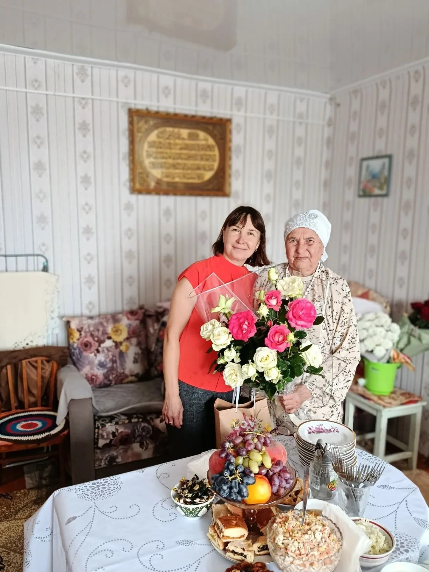С 90-летним юбилеем поздравили ветерана труда Гарипову Фарзану Хабибрахмановну