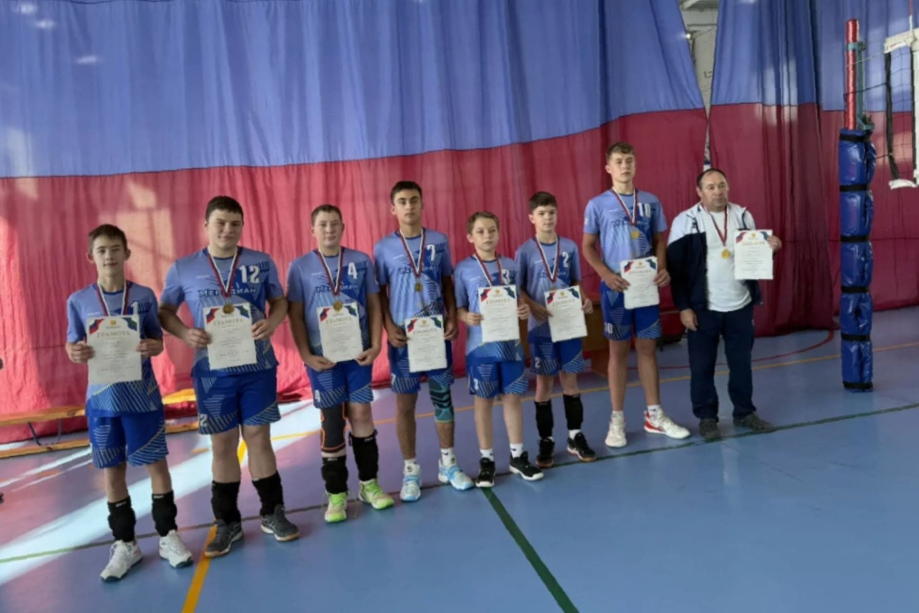 Малмыж — чемпион: золото первенства области по волейболу