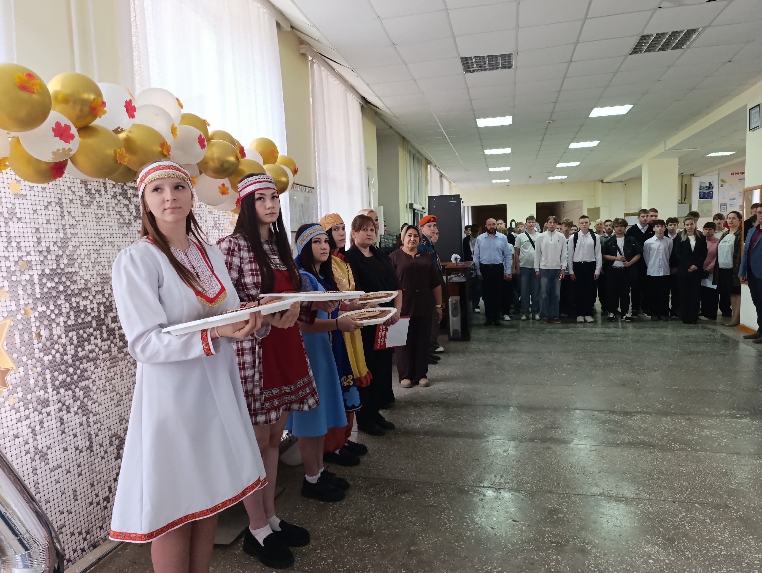 В Савальском политехникуме прозвучал первый звонок