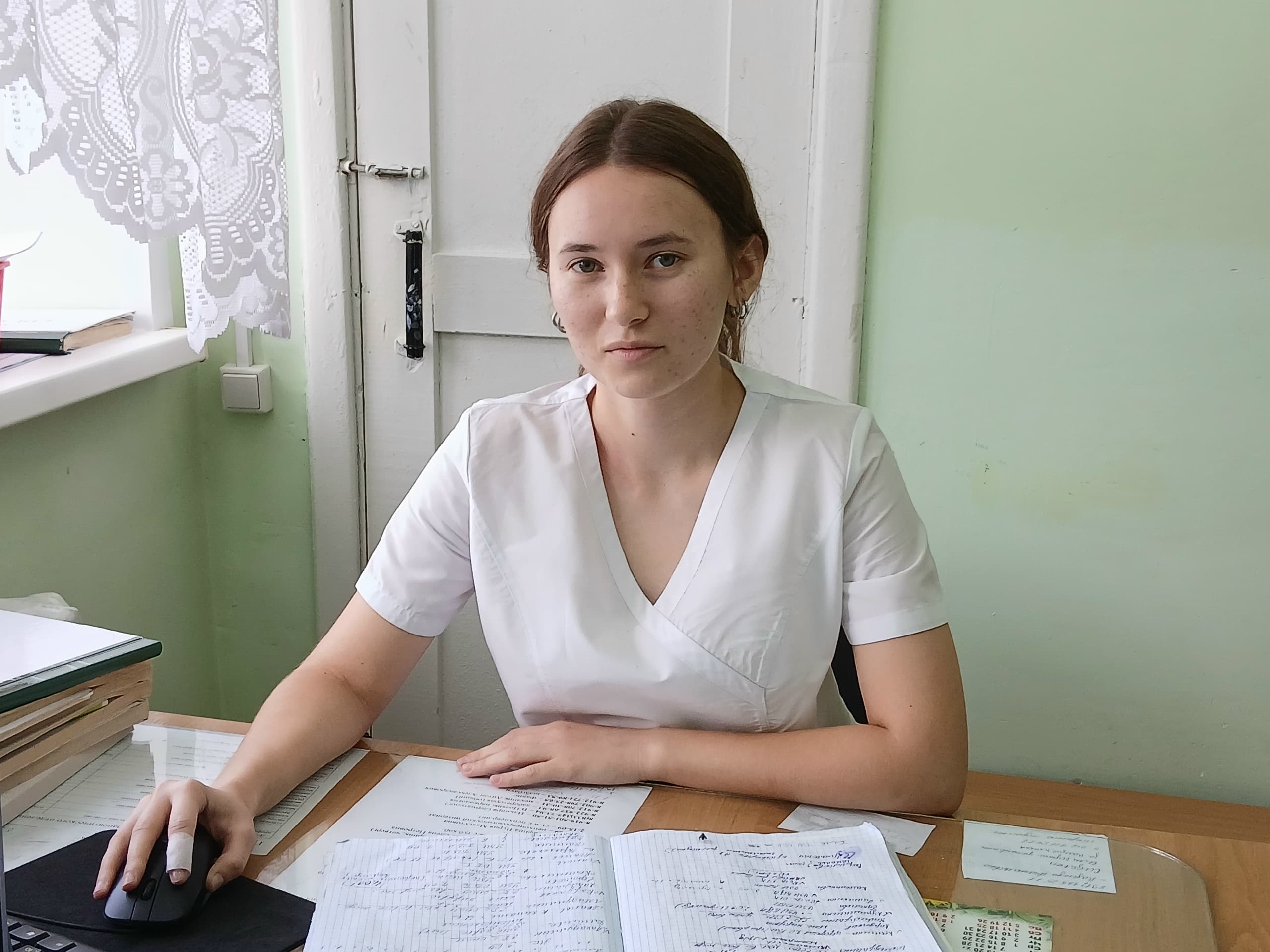 В ЦРБ пришли три молодых специалиста