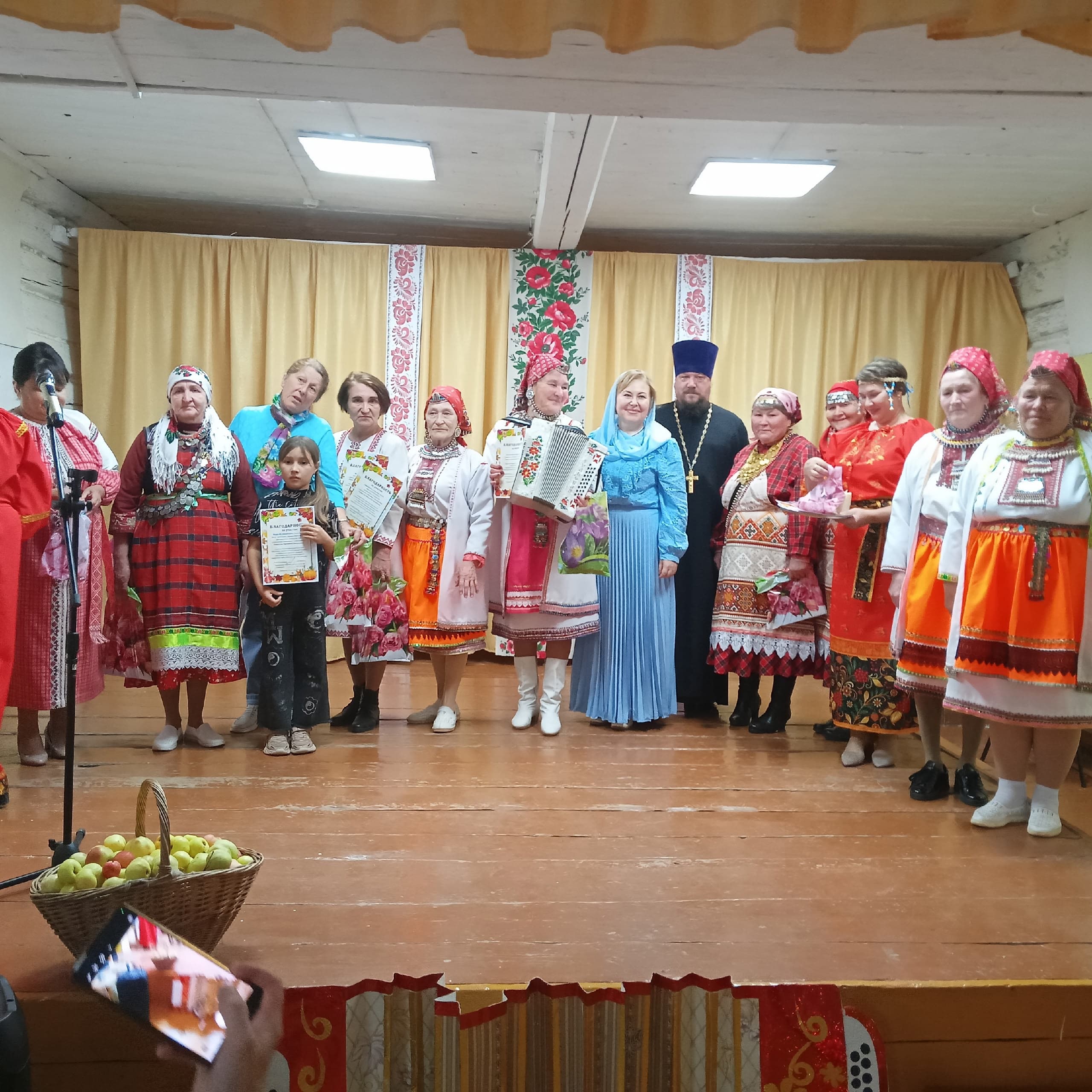Каксинвайский СДК: концерт «Ярмарка сельских талантов» на Осенины