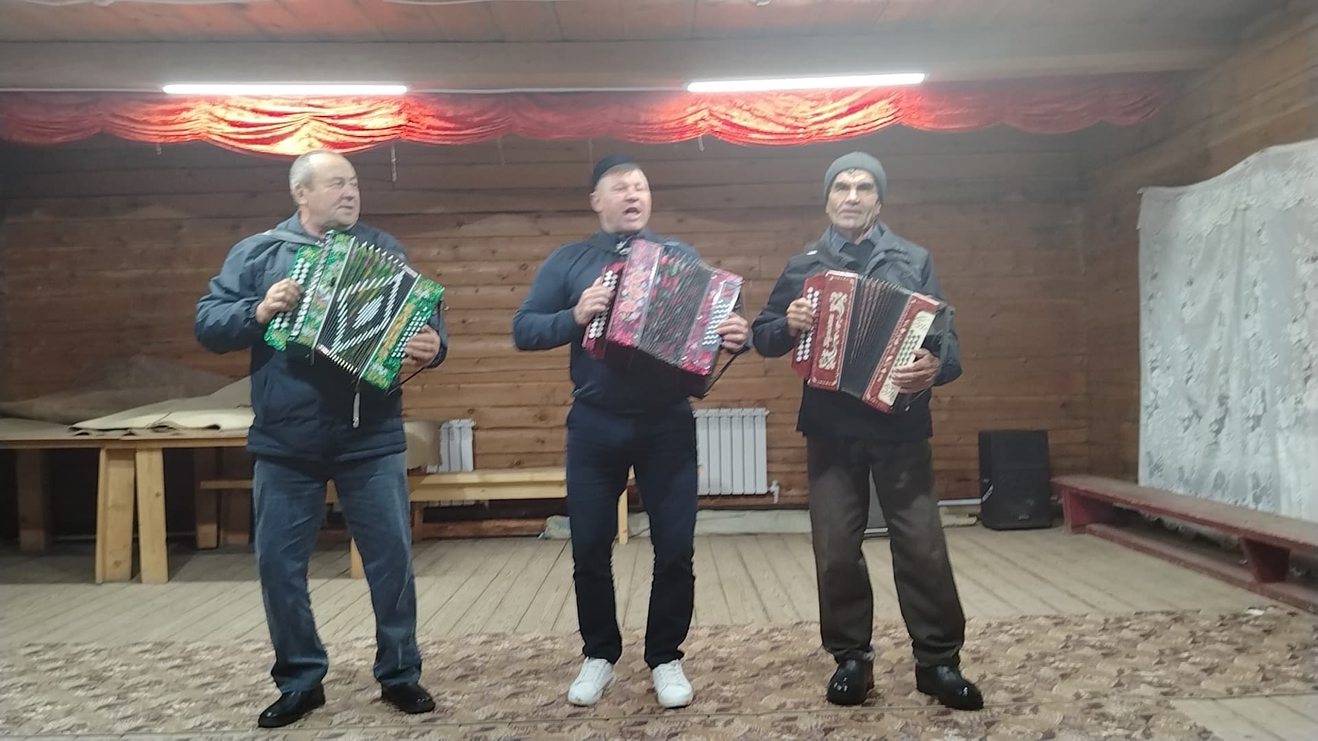 Встреча пожилых жителей в Чишме